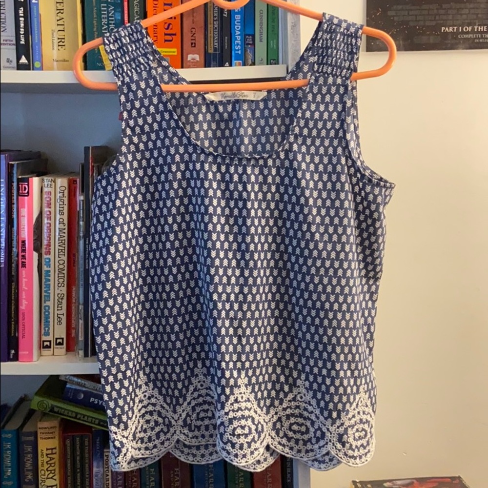 SET OF 2 TANKS 💖 - Picture 4 of 6